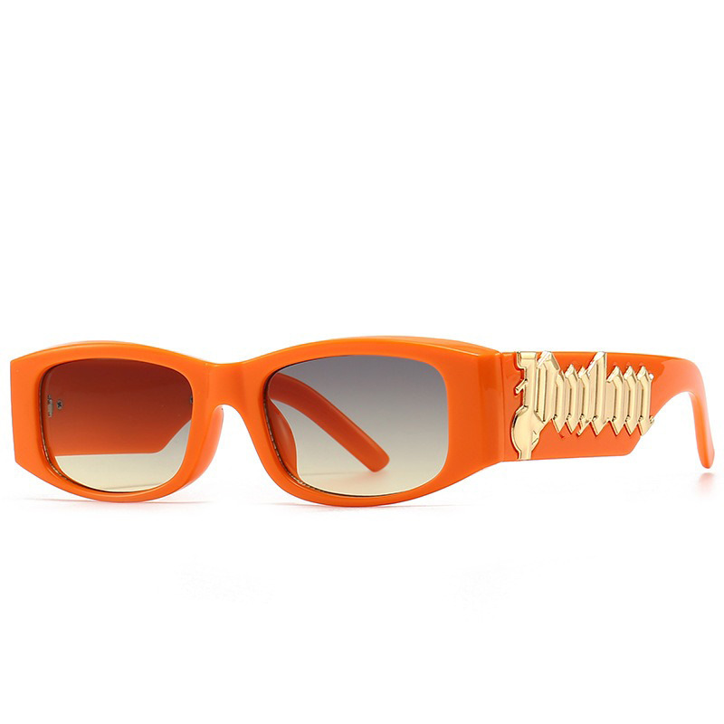 Street Fashion Essentials - Nuovi Occhiali da Sole di Design