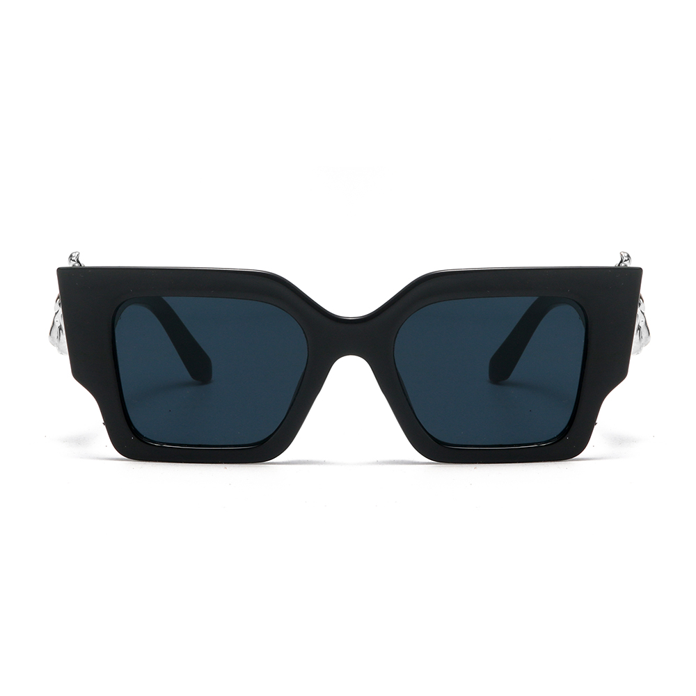 Nuovi Occhiali da Sole di Desi - Street Fashion Essentials recensione e prezzo