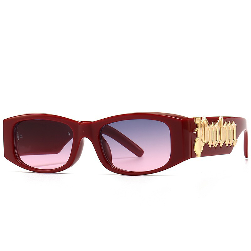 Nuovi Occhiali da Sole di Desi - Street Fashion Essentials recensione e prezzo