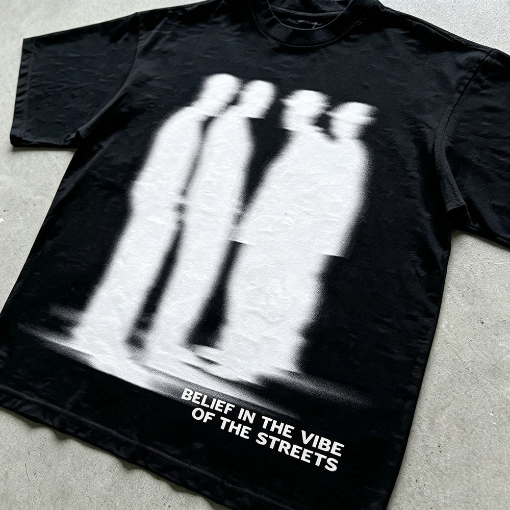 T-shirt grafica con silhouette - Street Fashion Vibes recensione e prezzo