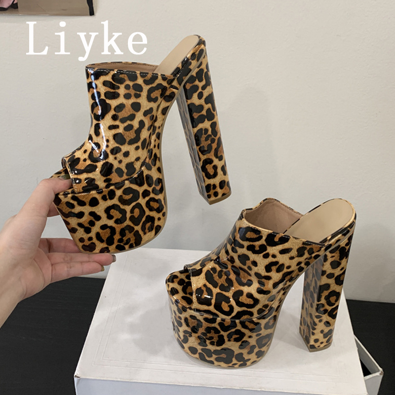 Liyke Runway Fashion 18CM Tacc - Street Fashion Runway recensione e prezzo